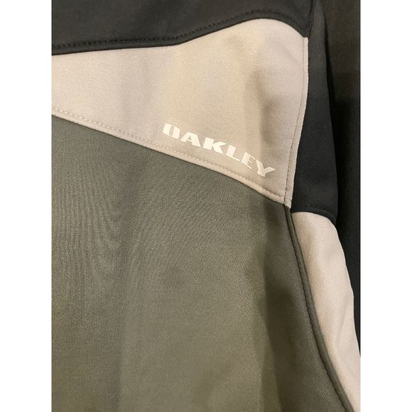 OAKLEY First Off Jet Black/Grey Hydrolix Outerwear Jacket Size XL - Picture 8 of 8